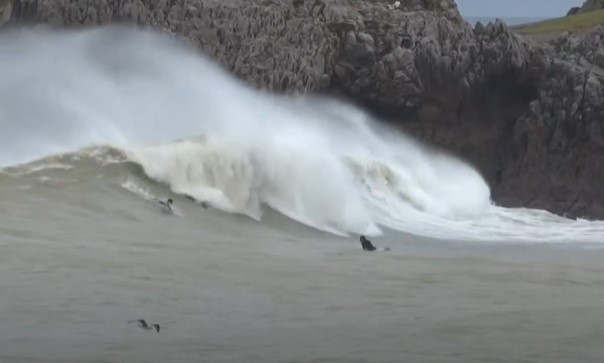 ola en castro urdiales