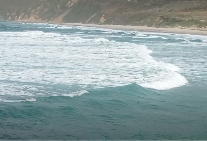 olas en la playa de Ponzos perteneciente al Ferrol
