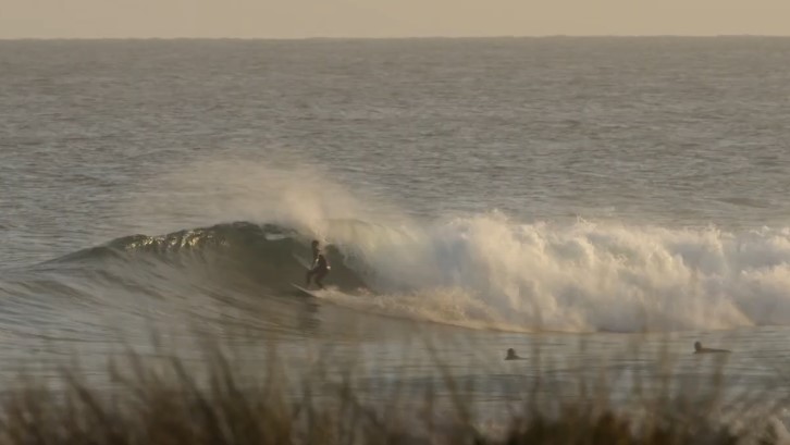 surf en playa de Razo de la Coruña