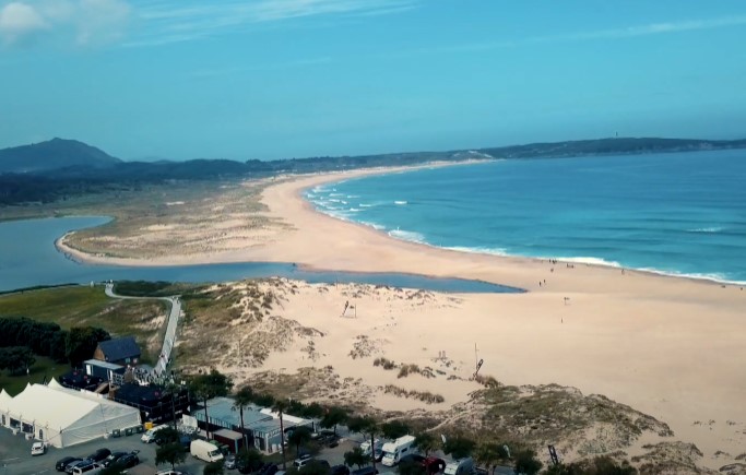 spot playa frouxeira en Valdoviño